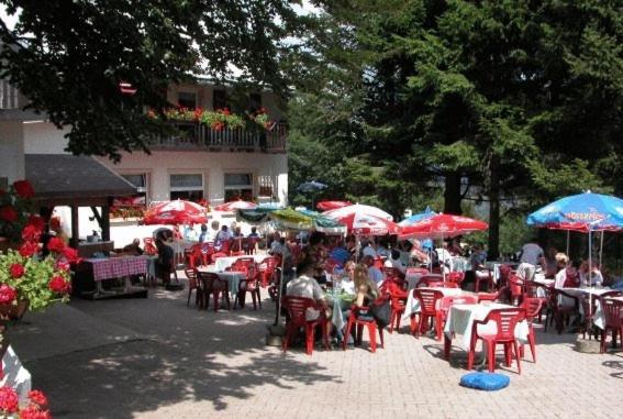 Hotel Restaurant Wolf Markstein Exterior photo